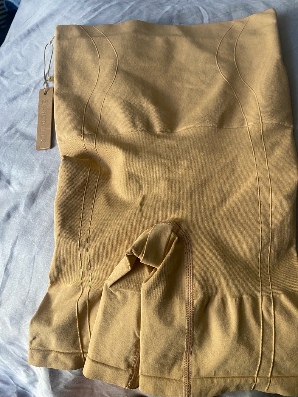 High-Waist Yellow Shaping Short with Sewn Seams